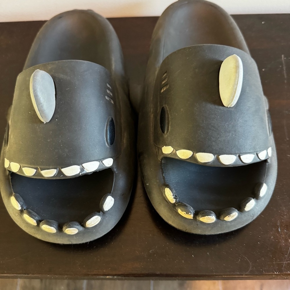 Black Shark Slippers - Picture 2 of 4